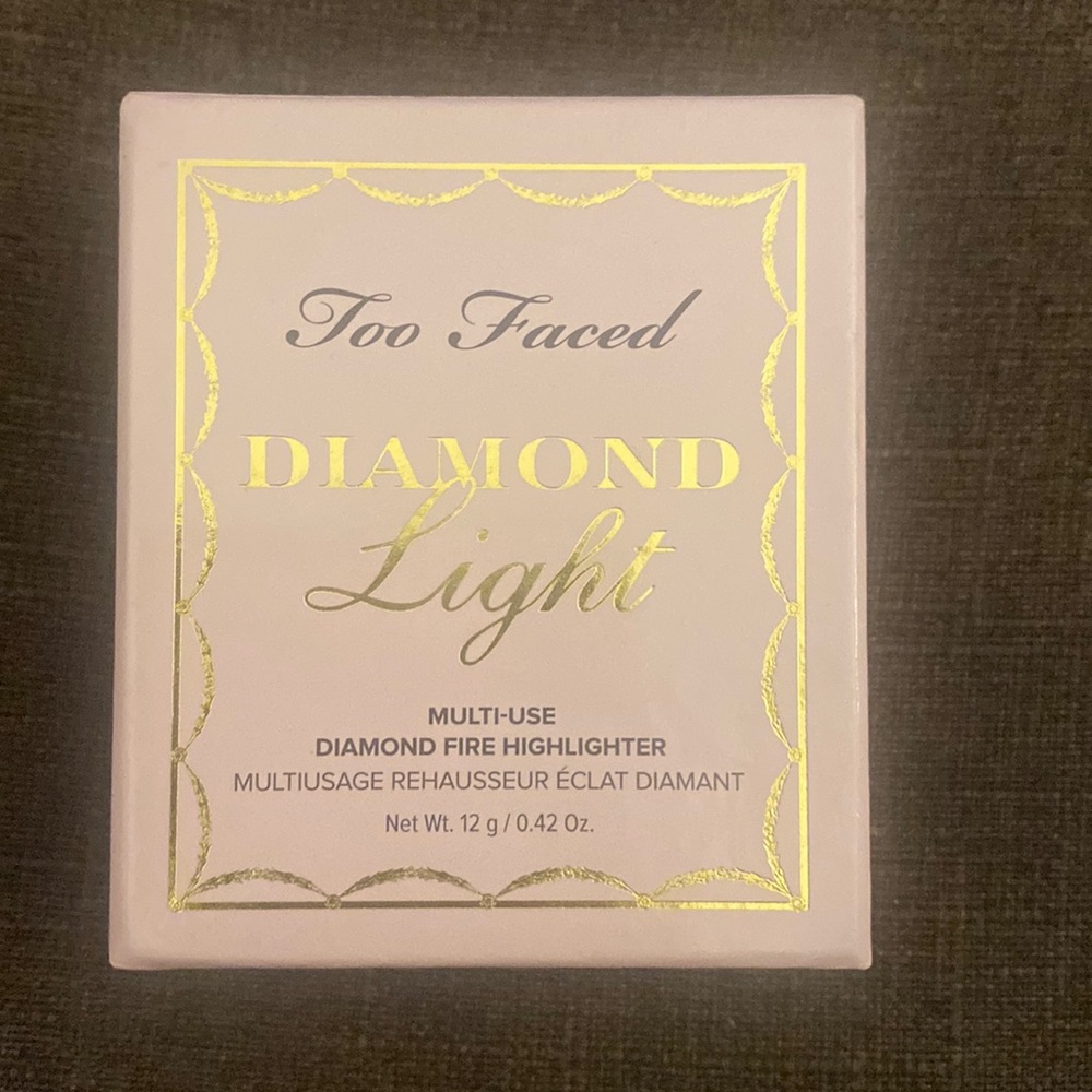 Too Faced Diamond Light Highligter BNIB